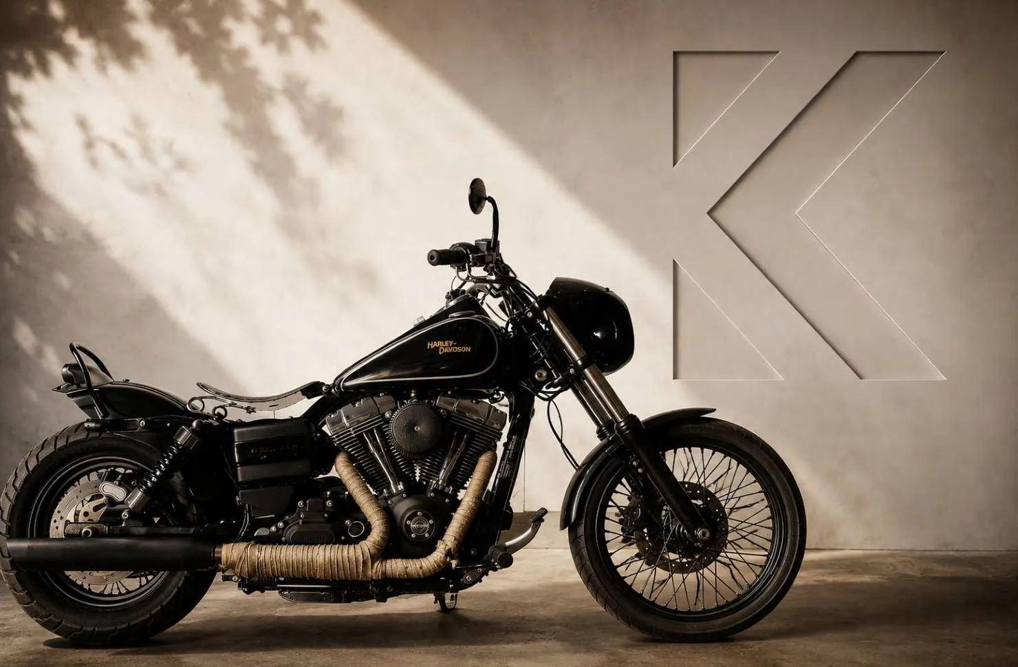 Custom motorcycle in the KALOT studio